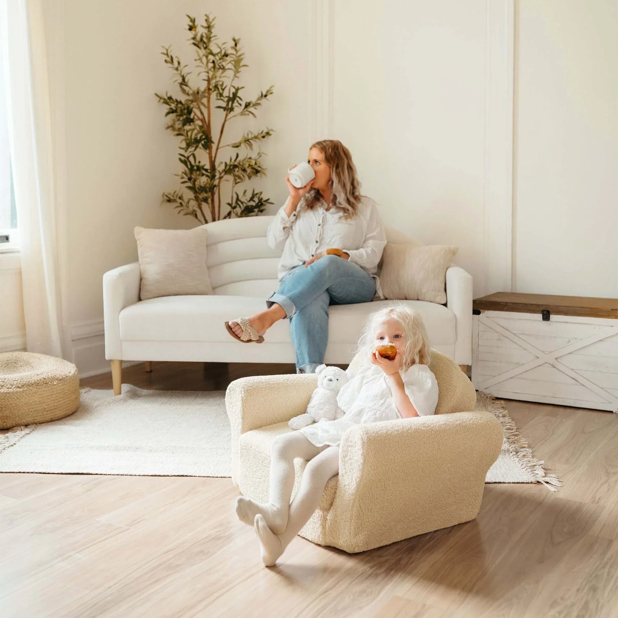 Do Toddlers Need Their Own Chair? Benefits for Reading, Play, and Independence