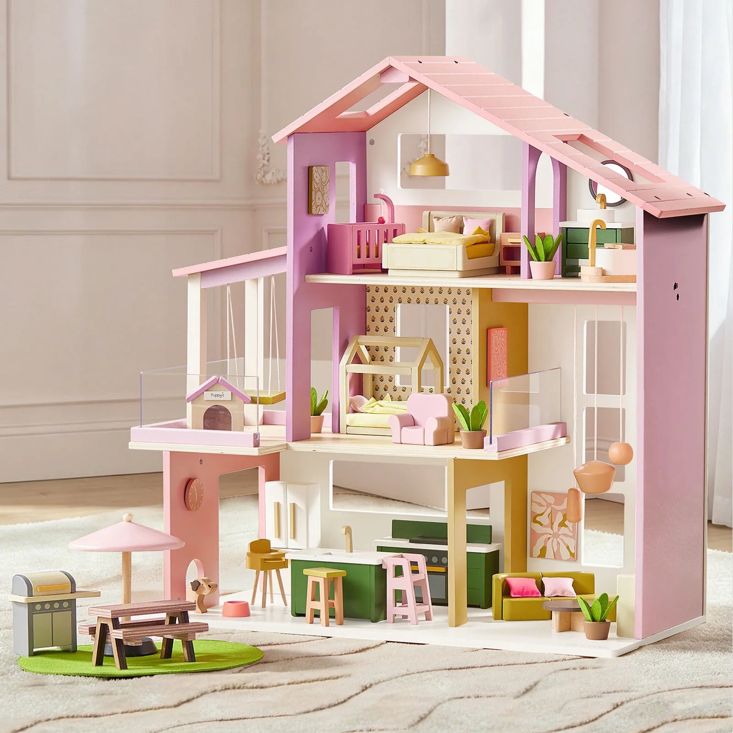 What Are the Best Dollhouse Accessories for Kids?