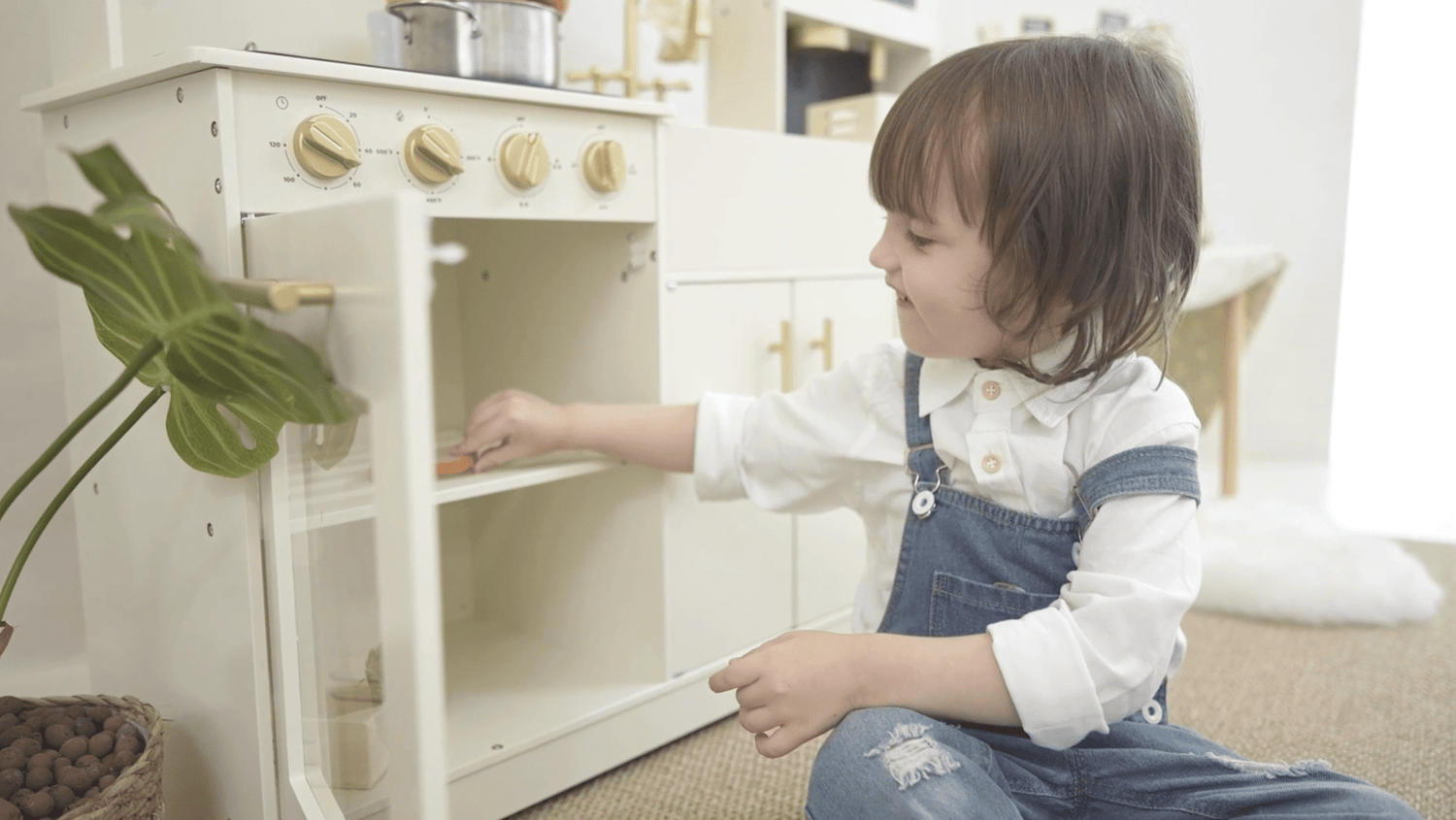 5 Benefits of Children's Kitchens: Teaching Life Skills Through Playtime - Tiny Land INC