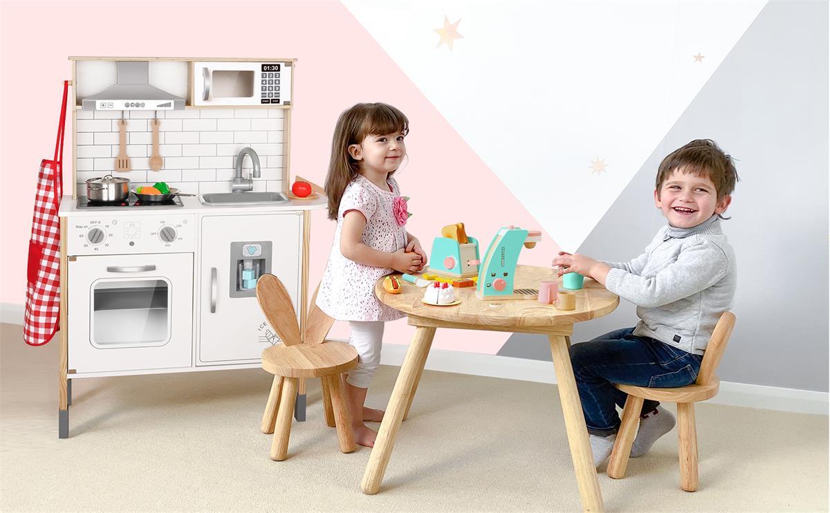 What are Montessori toys? - Tiny Land INC